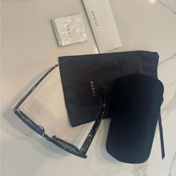 Rare New Gucci sunglasses - Picture 2 of 9